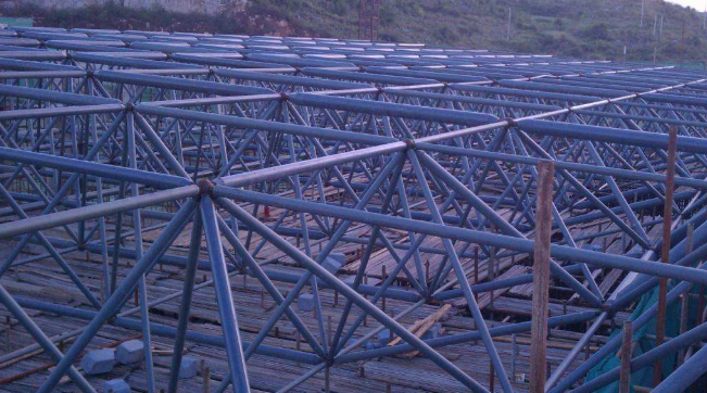 菏泽概述网架加工中对钢材的质量的过细恳求